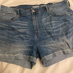Levi’s high rise denim shorts